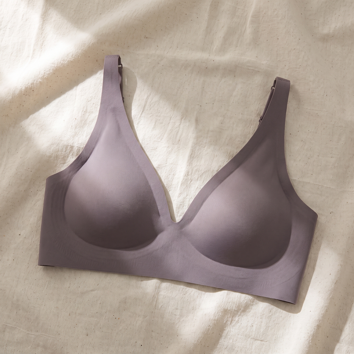 [Figue] Soutien-gorge Nidélie sans armature, coloris Figue, à plat