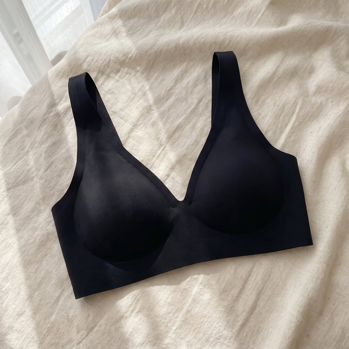 [Encre] Soutien-gorge Nidélie sans armature, coloris Encre, à plat